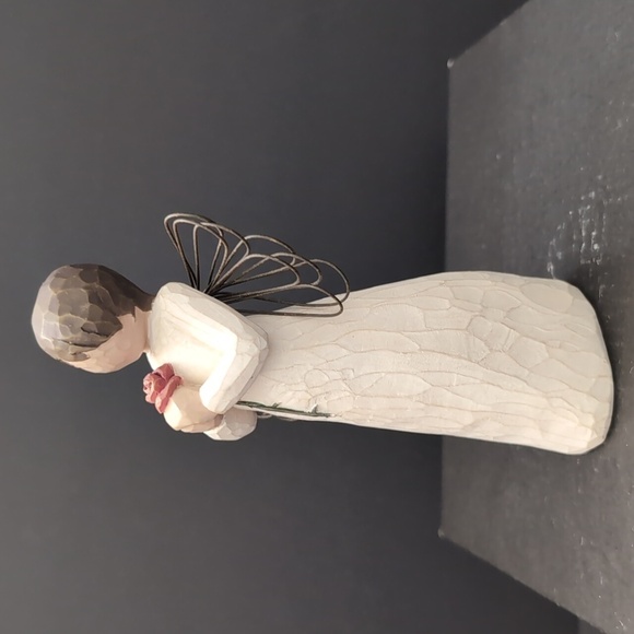 Willow Tree 2002, Loving Angel Figurine. - Picture 4 of 7